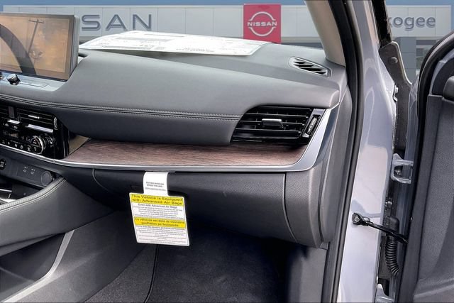 New 2026 Nissan Rogue Platinum w/ Tech Package AWD/4WD image 16