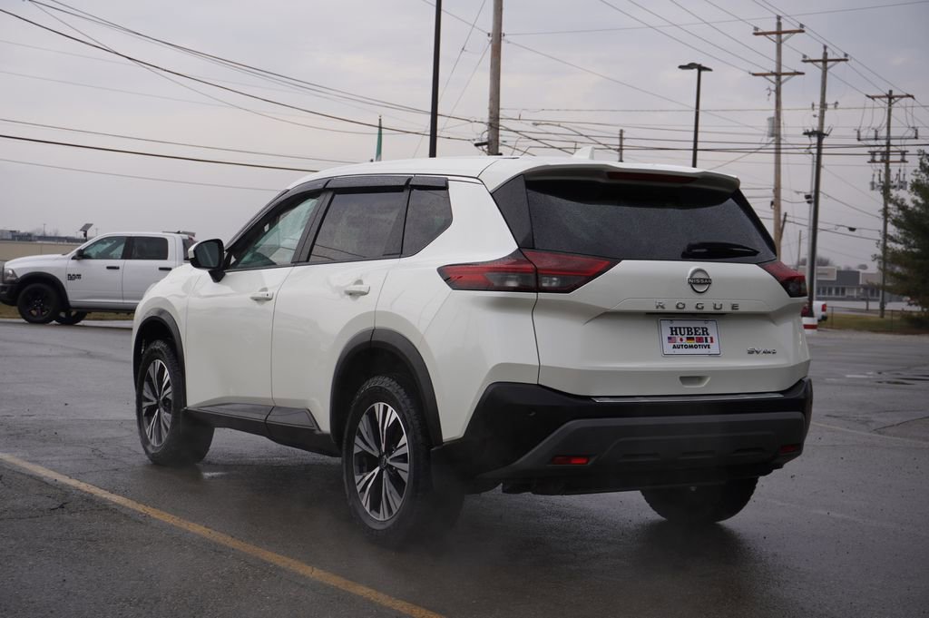 Used 2023 Nissan Rogue SV image 5