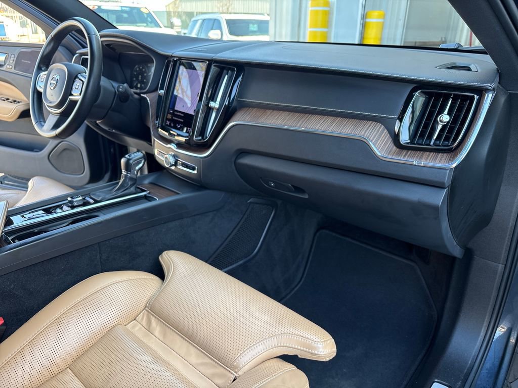 Used 2021 Volvo XC60 T5 Inscription w/ Advanced Package image 44