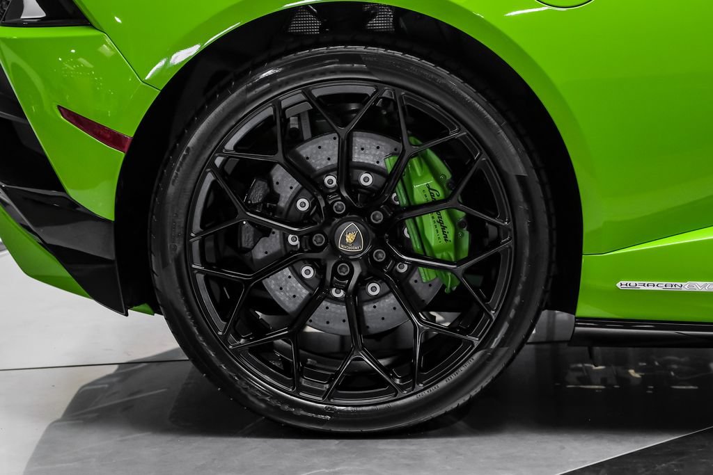 Used 2024 Lamborghini Huracan EVO AWD/4WD image 49