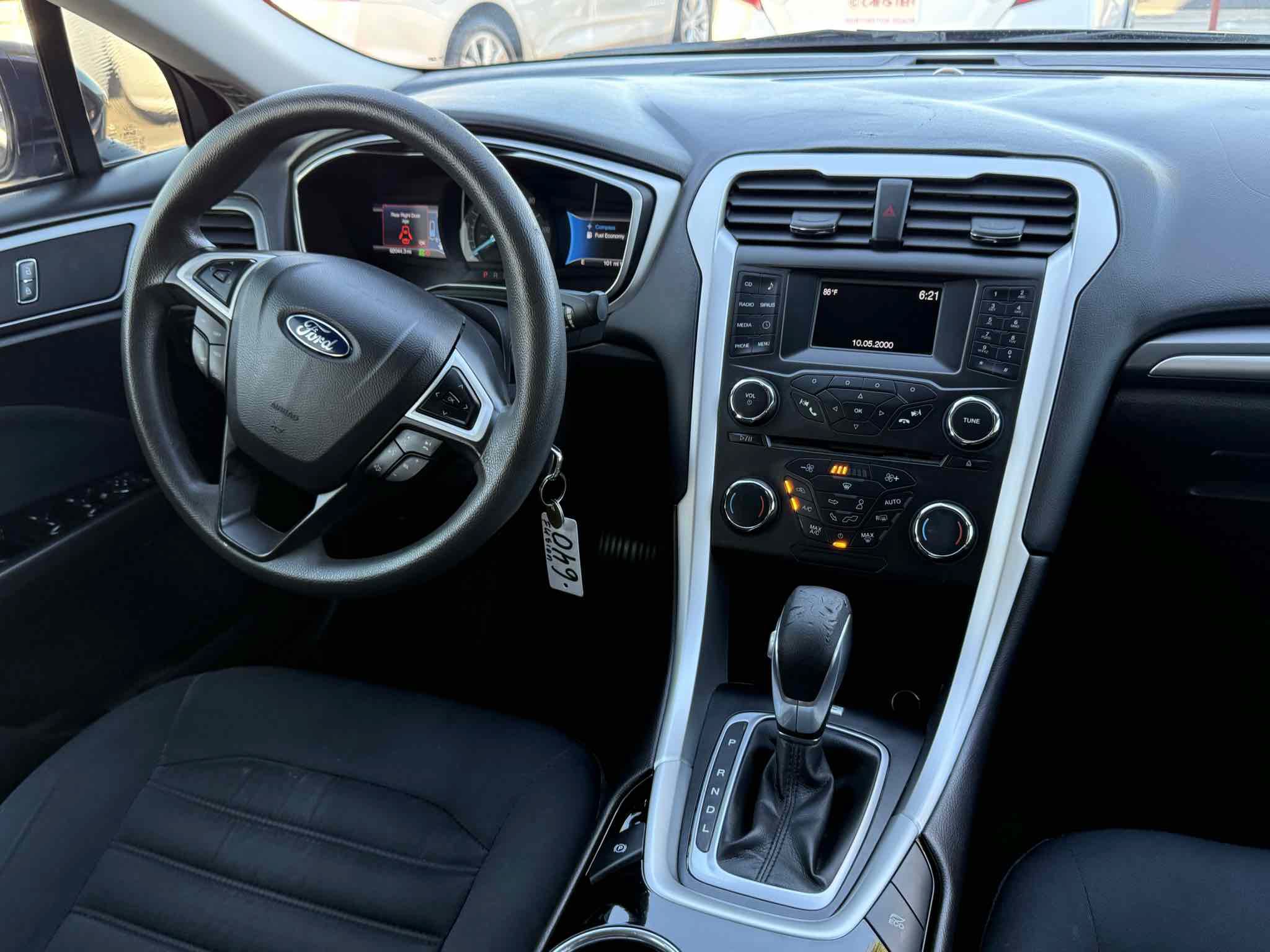 Used 2016 Ford Fusion SE FWD image 49
