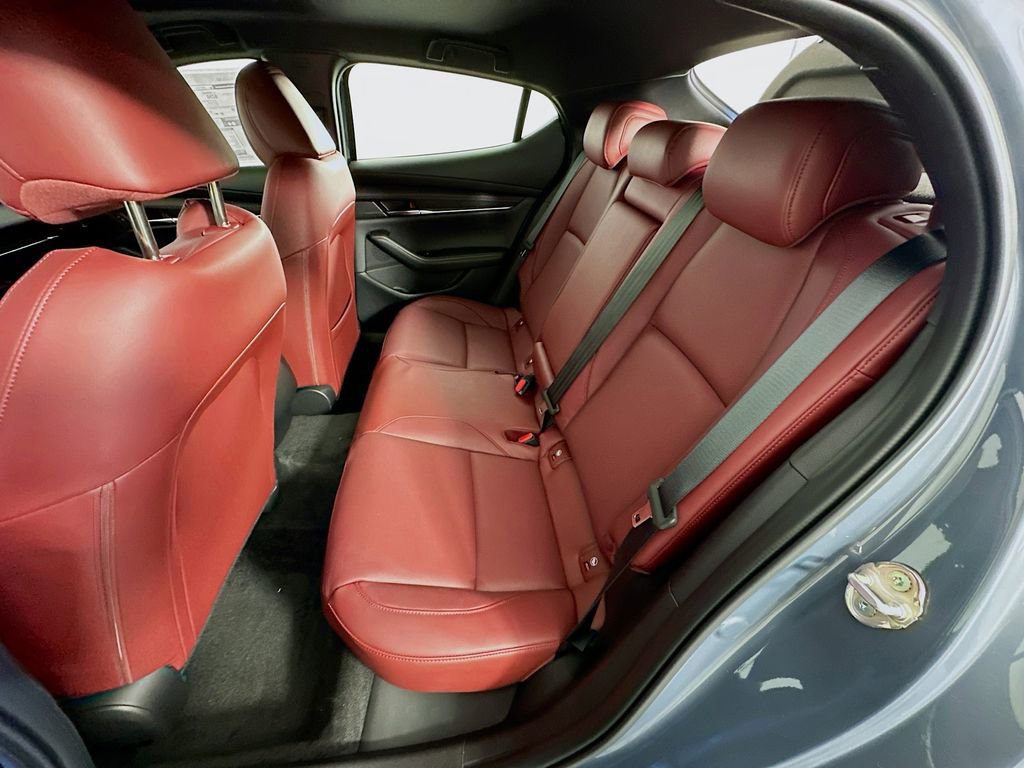New 2026 MAZDA MAZDA3 Carbon image 32