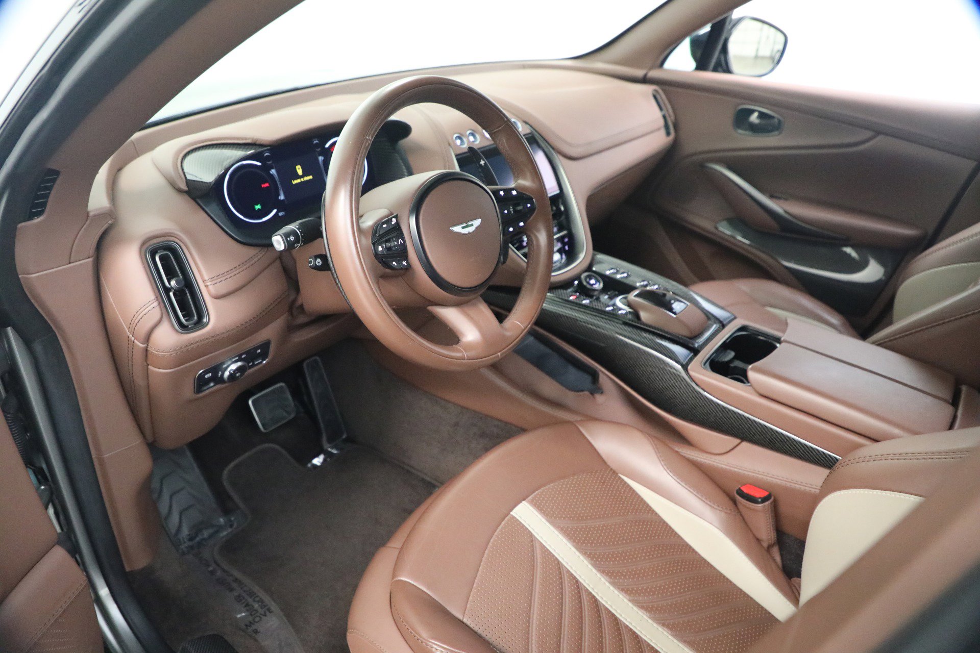 Used 2023 Aston Martin DBX 707 image 15