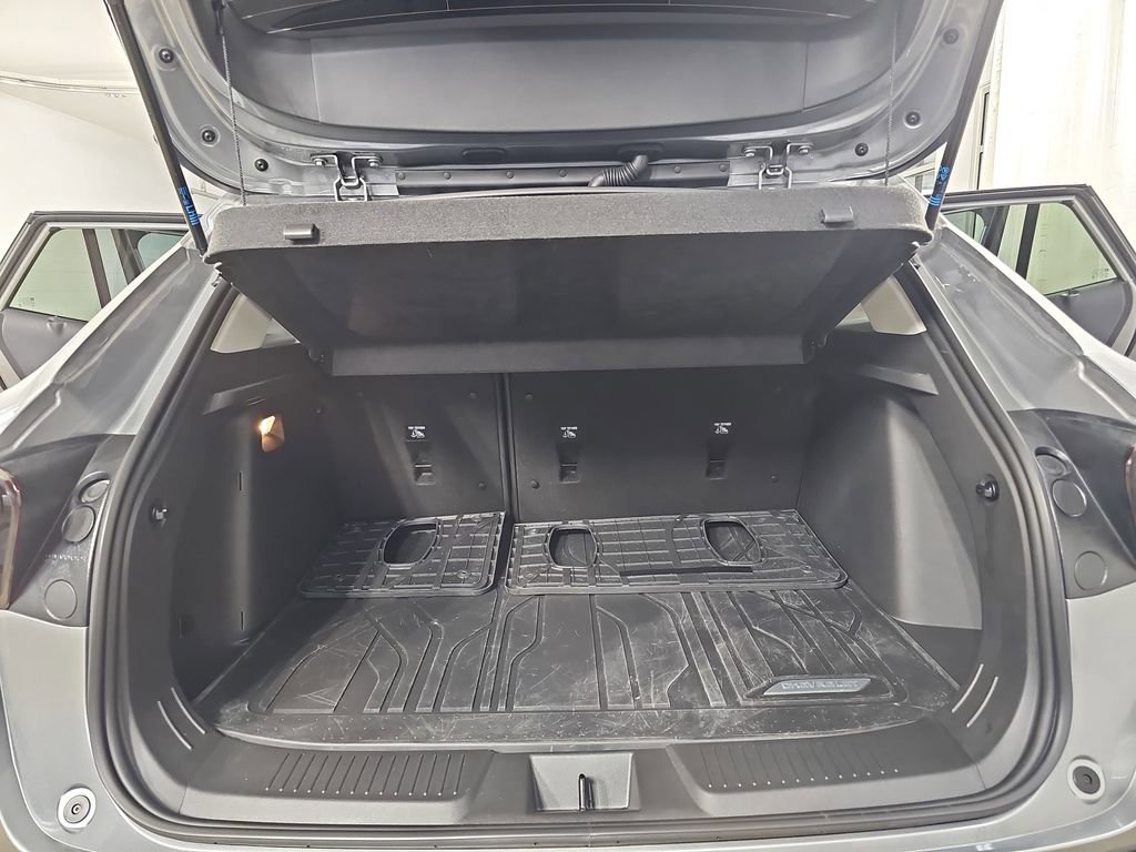 Certified 2024 Chevrolet Trax LT w/ Driver Confidence Package image 15