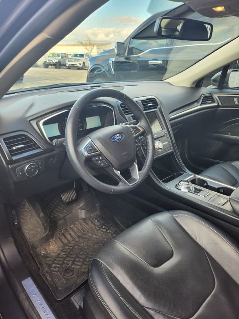 Used 2020 Ford Fusion Titanium image 5