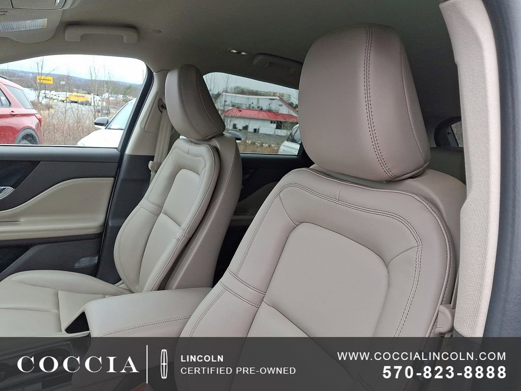 Certified 2023 Lincoln Corsair AWD image 14
