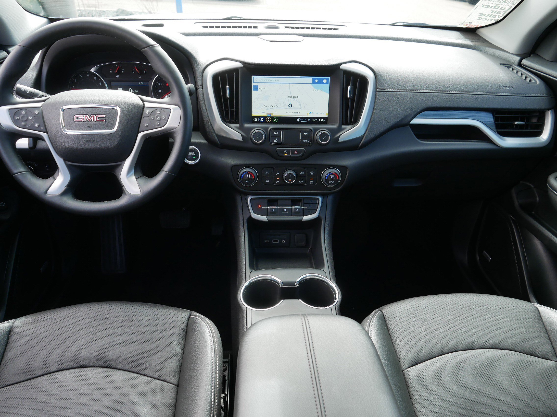 Used 2024 GMC Terrain SLT w/ Infotainment Package II AWD/4WD image 10