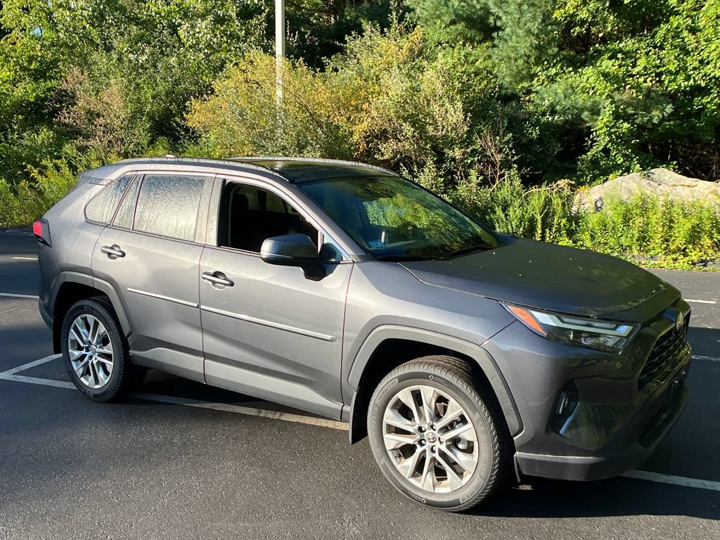 Used 2023 Toyota RAV4 XLE Premium AWD/4WD image 36