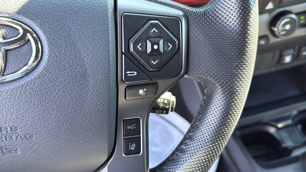 Used 2020 Toyota Tacoma TRD Off-Road AWD/4WD image 14