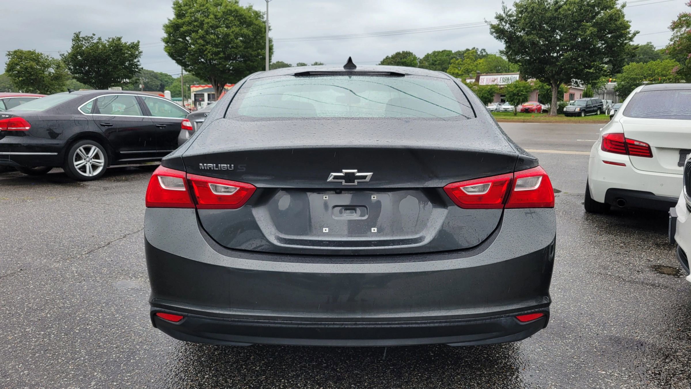 Used 2017 Chevrolet Malibu LS image 4