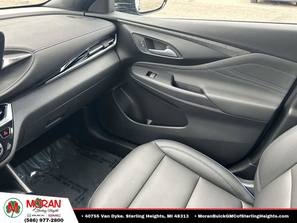 Used 2024 Buick Envista Sport Touring w/ Convenience I Package FWD image 31