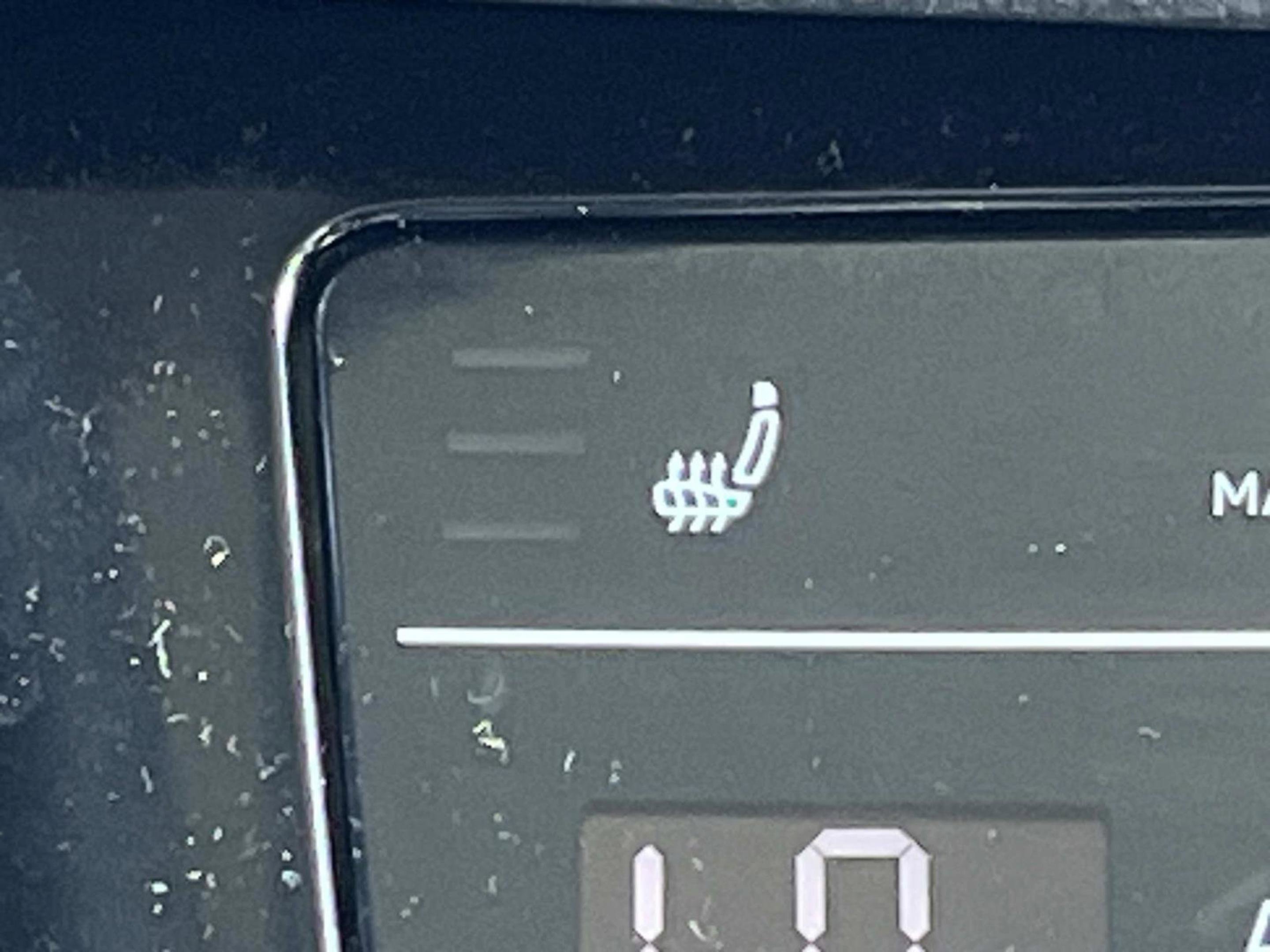 Used 2025 Volkswagen Jetta SE image 33