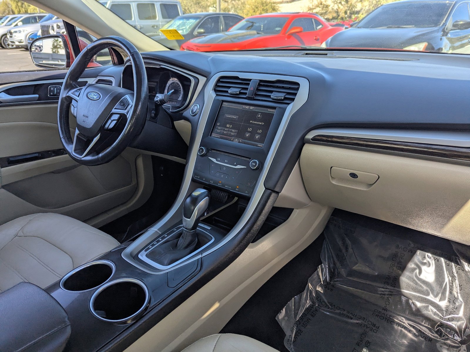 Used 2014 Ford Fusion SE w/ Equipment Group 202A image 12