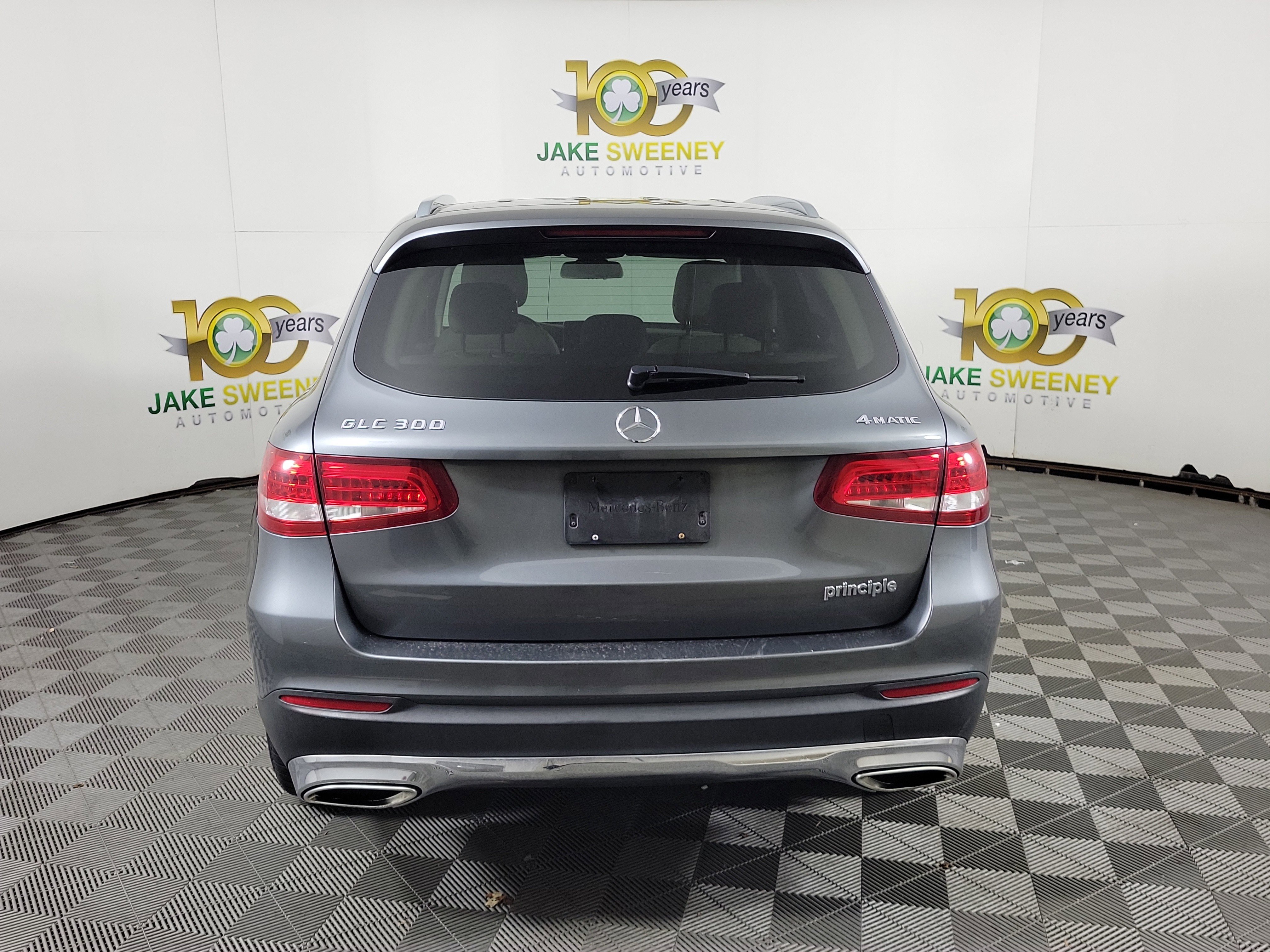 Used 2016 Mercedes-Benz GLC 300 4MATIC image 3