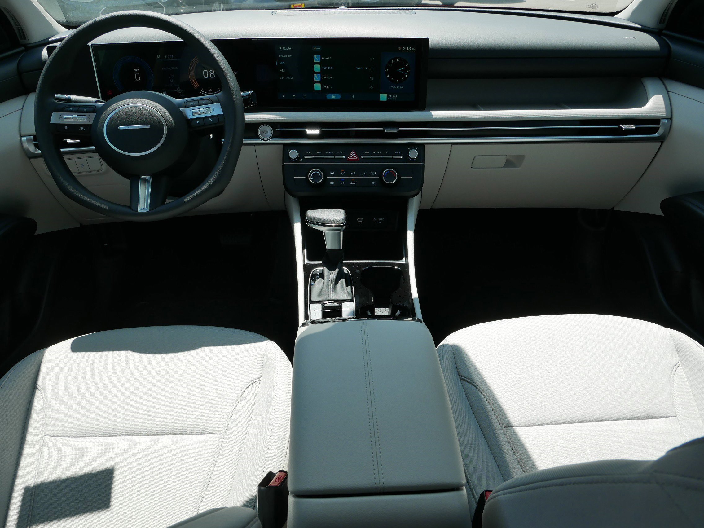 New 2026 Hyundai Tucson SE image 9