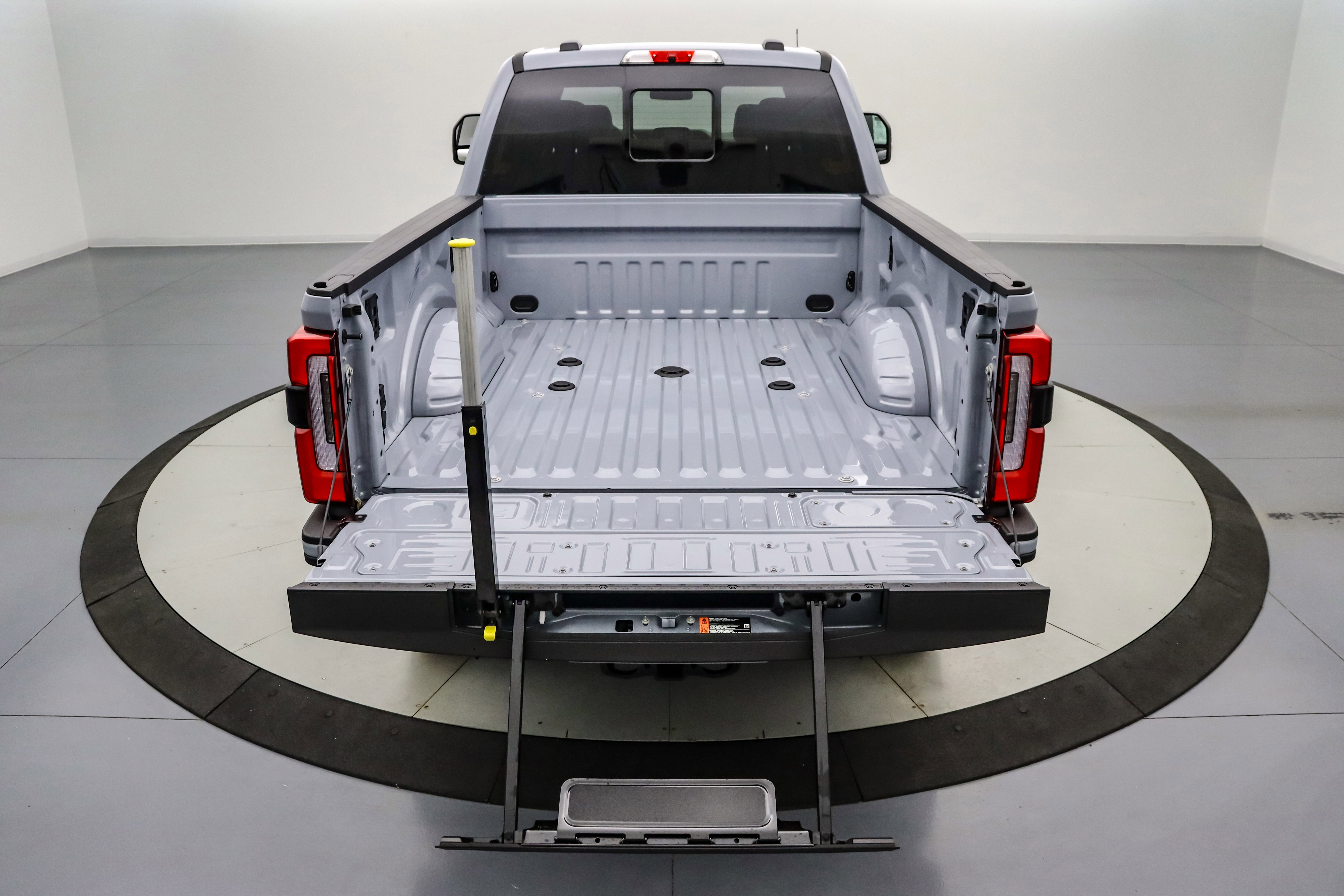 New 2026 Ford F250 Platinum w/ Tremor Off-Road Package image 6