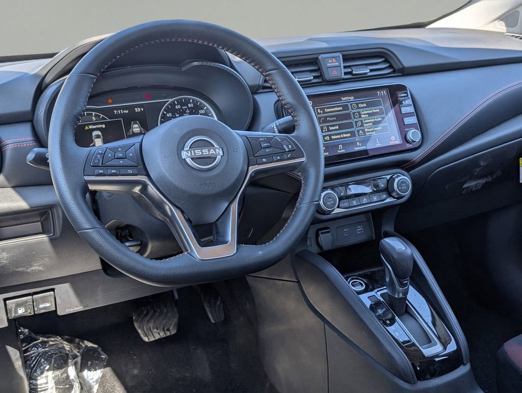 New 2025 Nissan Versa SR w/ Trunk Package image 16