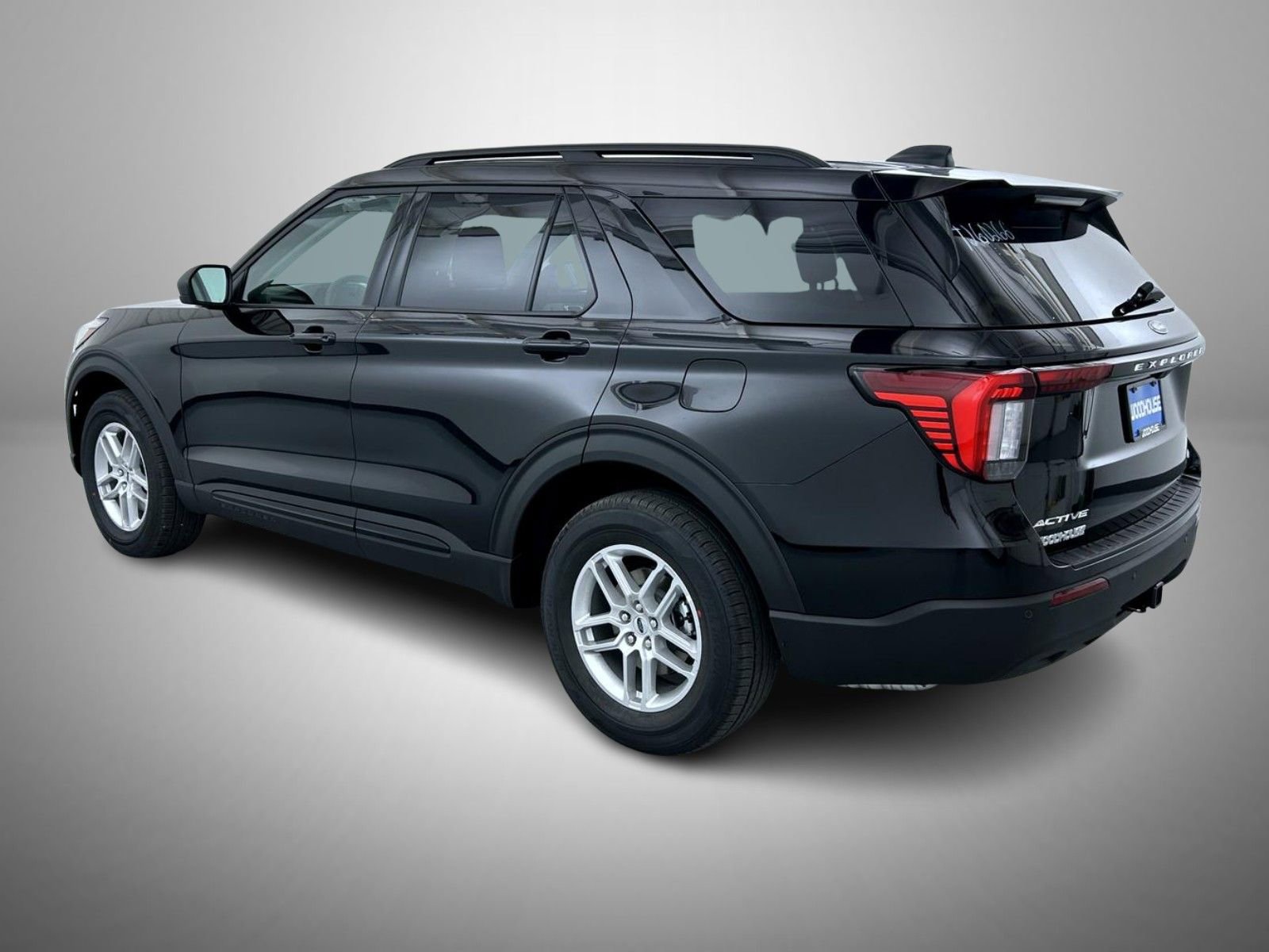 New 2026 Ford Explorer Active image 7