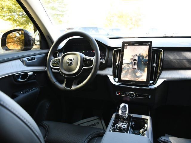 New 2026 Volvo XC90 B5 Ultra w/ Protection Package Premier image 18