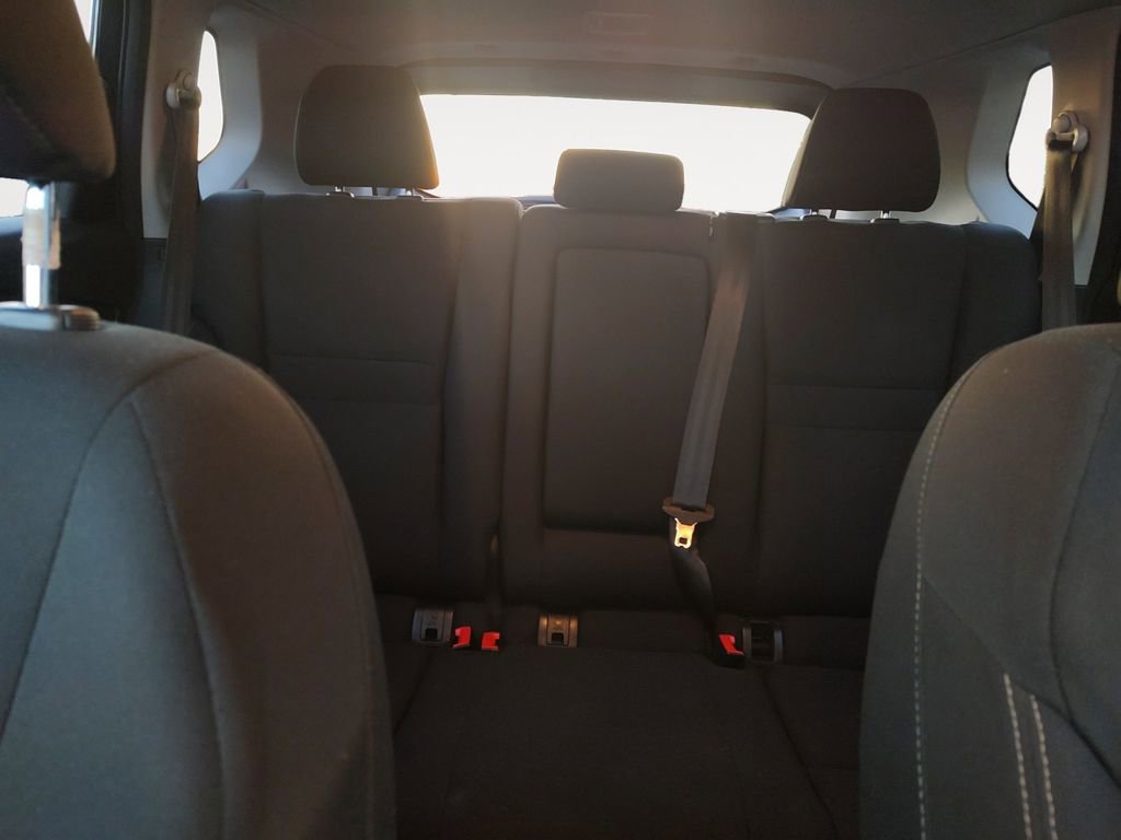 Used 2024 Nissan Rogue S AWD/4WD image 13