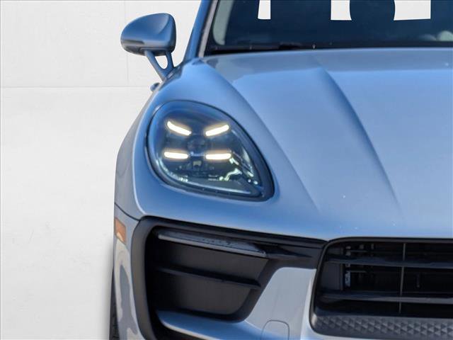 New 2025 Porsche Macan image 12