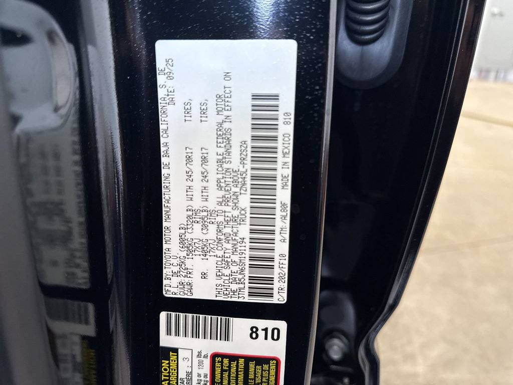 Used 2025 Toyota Tacoma SR5 AWD/4WD image 19