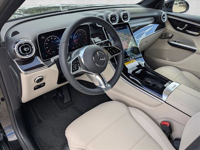 Used 2026 Mercedes-Benz GLC 300 4MATIC image 3