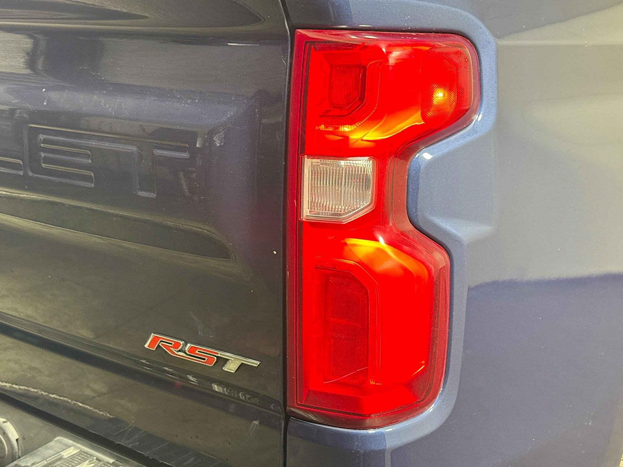 Used 2020 Chevrolet Silverado 1500 RST w/ RST Value Package RWD image 33
