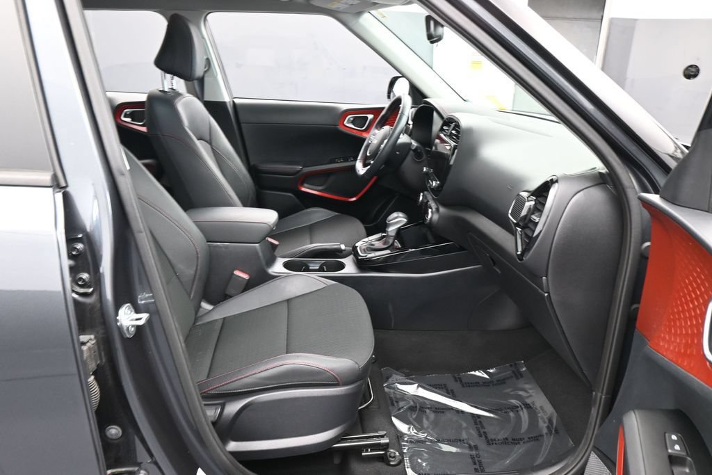 Used 2024 Kia Soul GT-Line FWD image 39