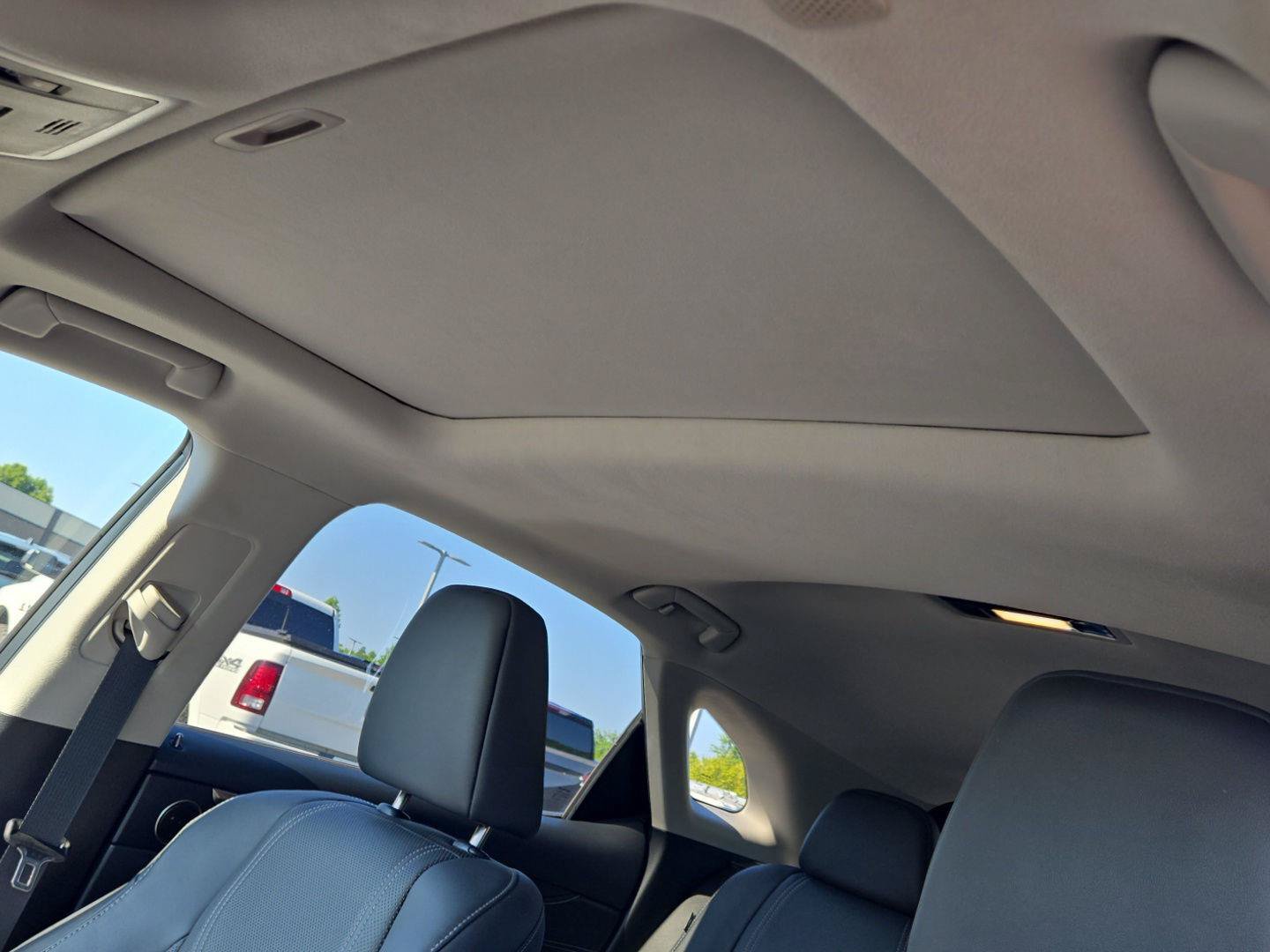 Used 2022 Lexus RX 450h AWD w/ Premium Package image 16