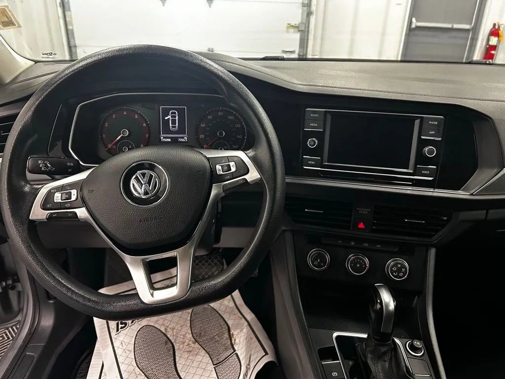 Used 2020 Volkswagen Jetta S w/ Driver Assistance Package image 11