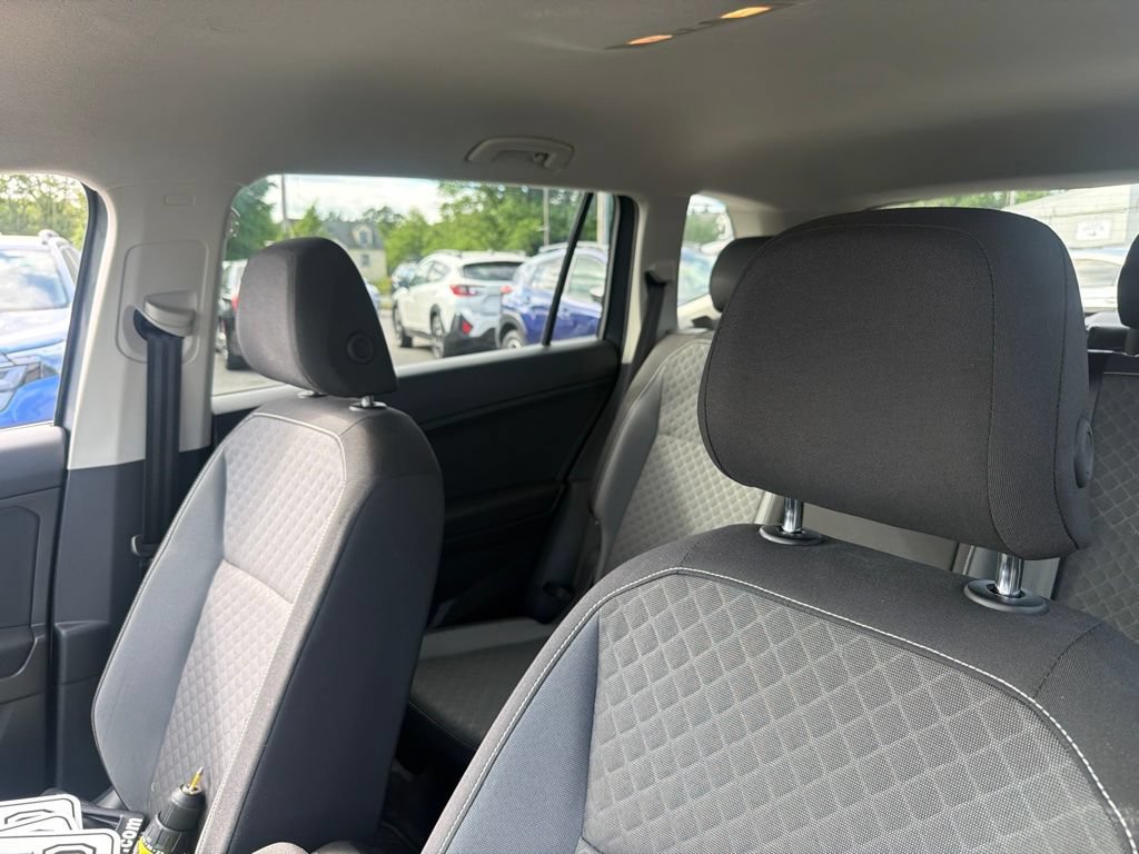 Used 2021 Volkswagen Tiguan S FWD image 15