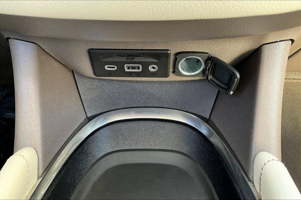 Used 2024 Chevrolet Malibu LT FWD image 19