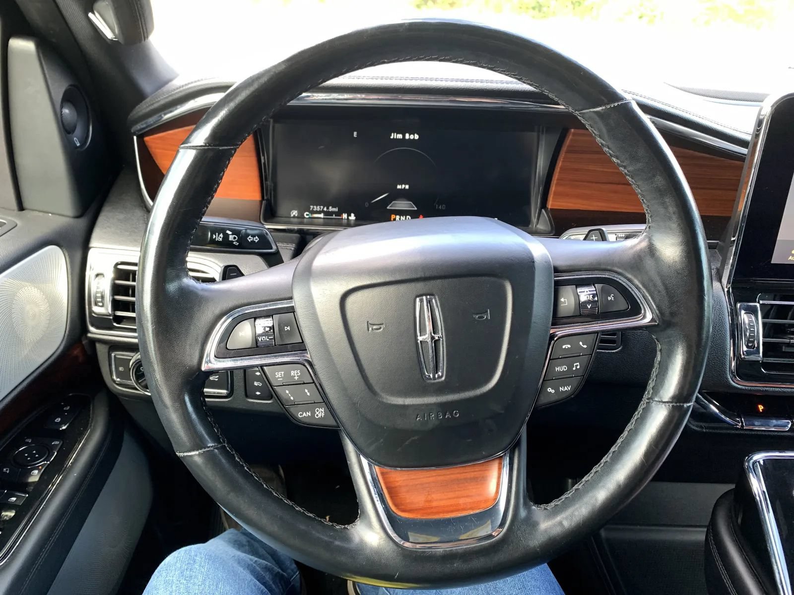 Used 2018 Lincoln Navigator L Reserve w/ Technology Package AWD/4WD image 12
