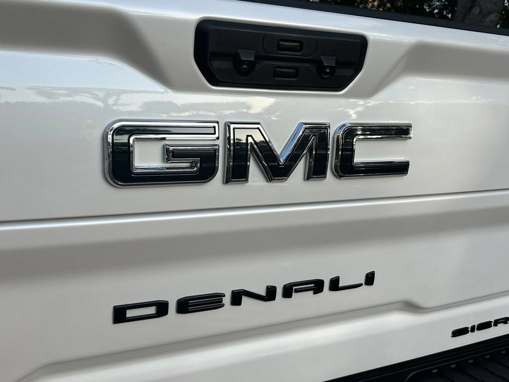 Used 2025 GMC Sierra 2500 Denali Ultimate AWD/4WD image 26