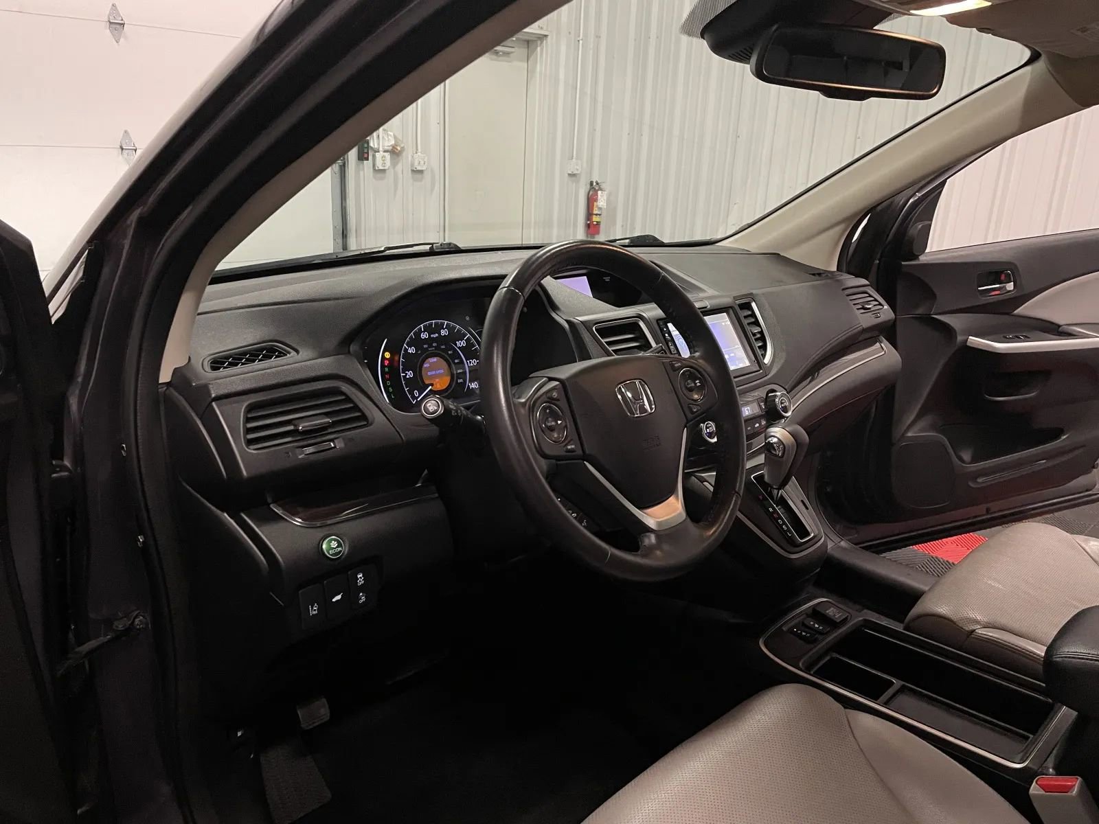 Used 2016 Honda CR-V Touring image 38