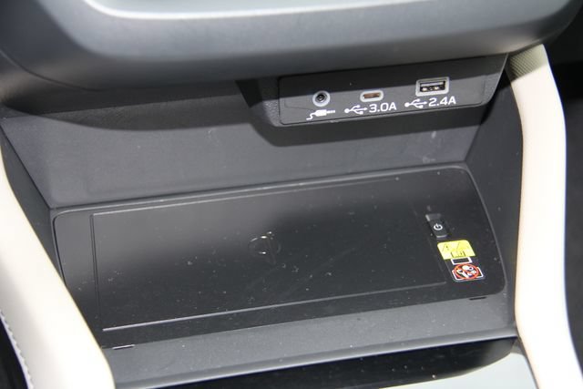 Used 2025 Subaru Forester Limited AWD/4WD image 30