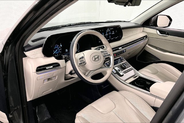 Used 2023 Hyundai Palisade Calligraphy w/ Cargo Package FWD image 16