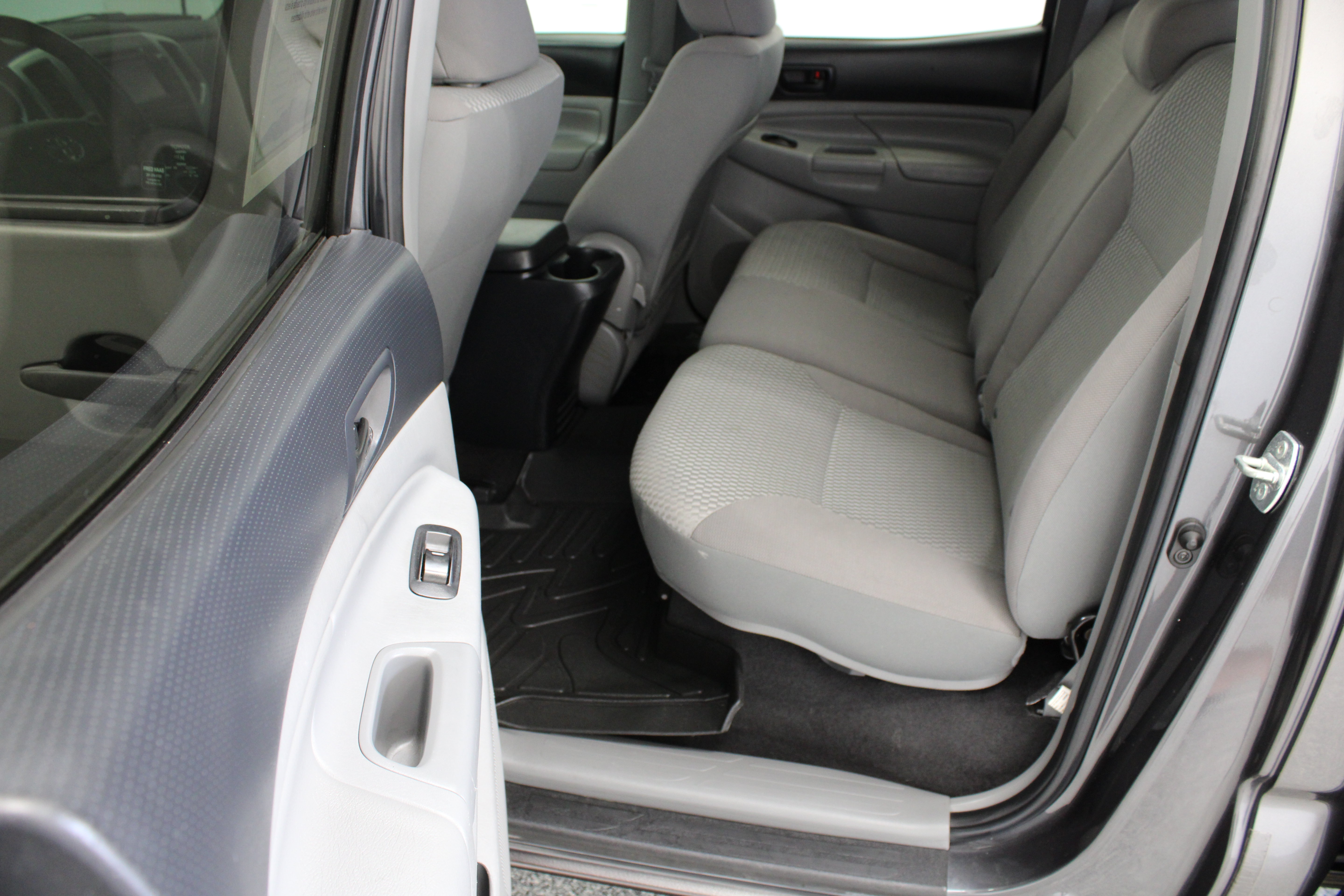 Used 2013 Toyota Tacoma 4x4 Double Cab w/ SR5 Pkg image 25