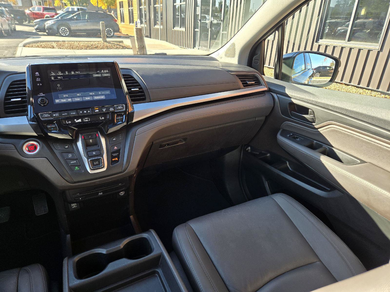 Used 2018 Honda Odyssey Touring image 18