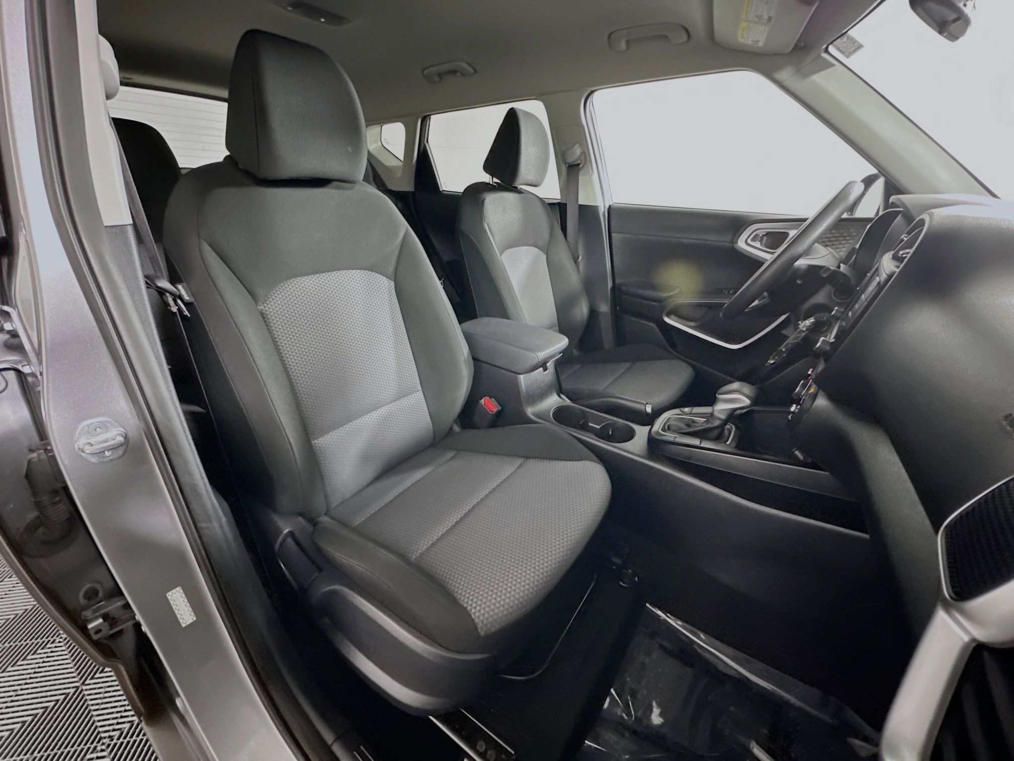 Used 2024 Kia Soul LX w/ Option Group 015 image 27