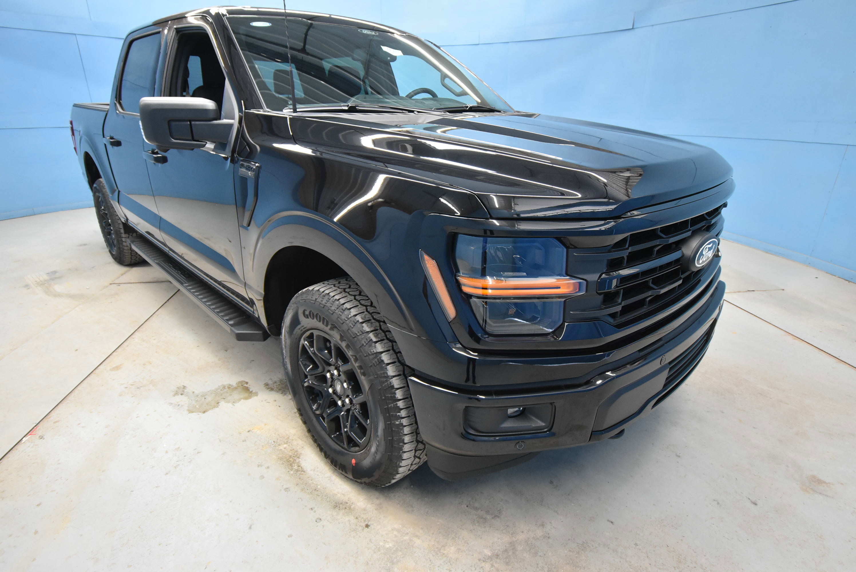 New 2026 Ford F150 XLT w/ Equipment Group 302A MID image 1