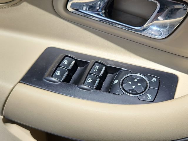 Used 2013 Ford Taurus SE FWD image 12