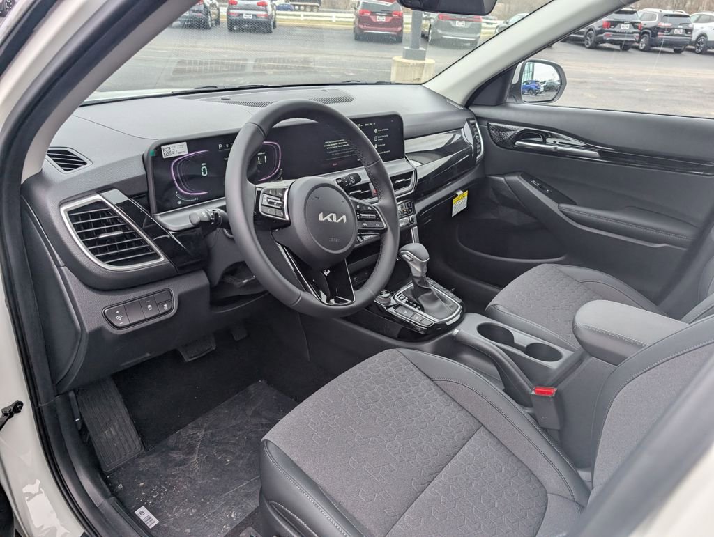 New 2026 Kia Seltos S AWD/4WD image 12