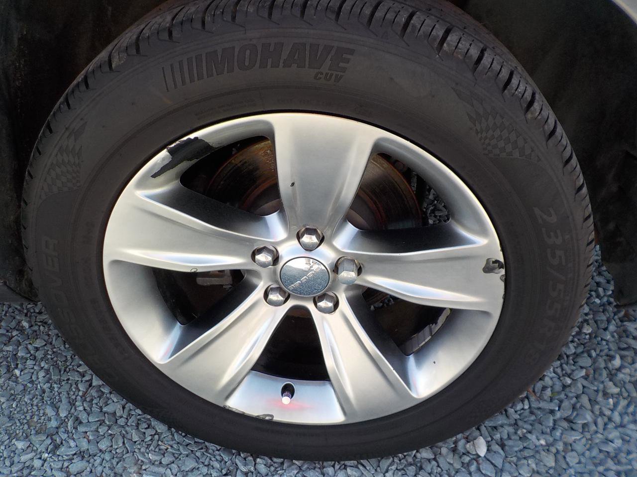 Used 2019 Dodge Challenger SXT RWD image 30