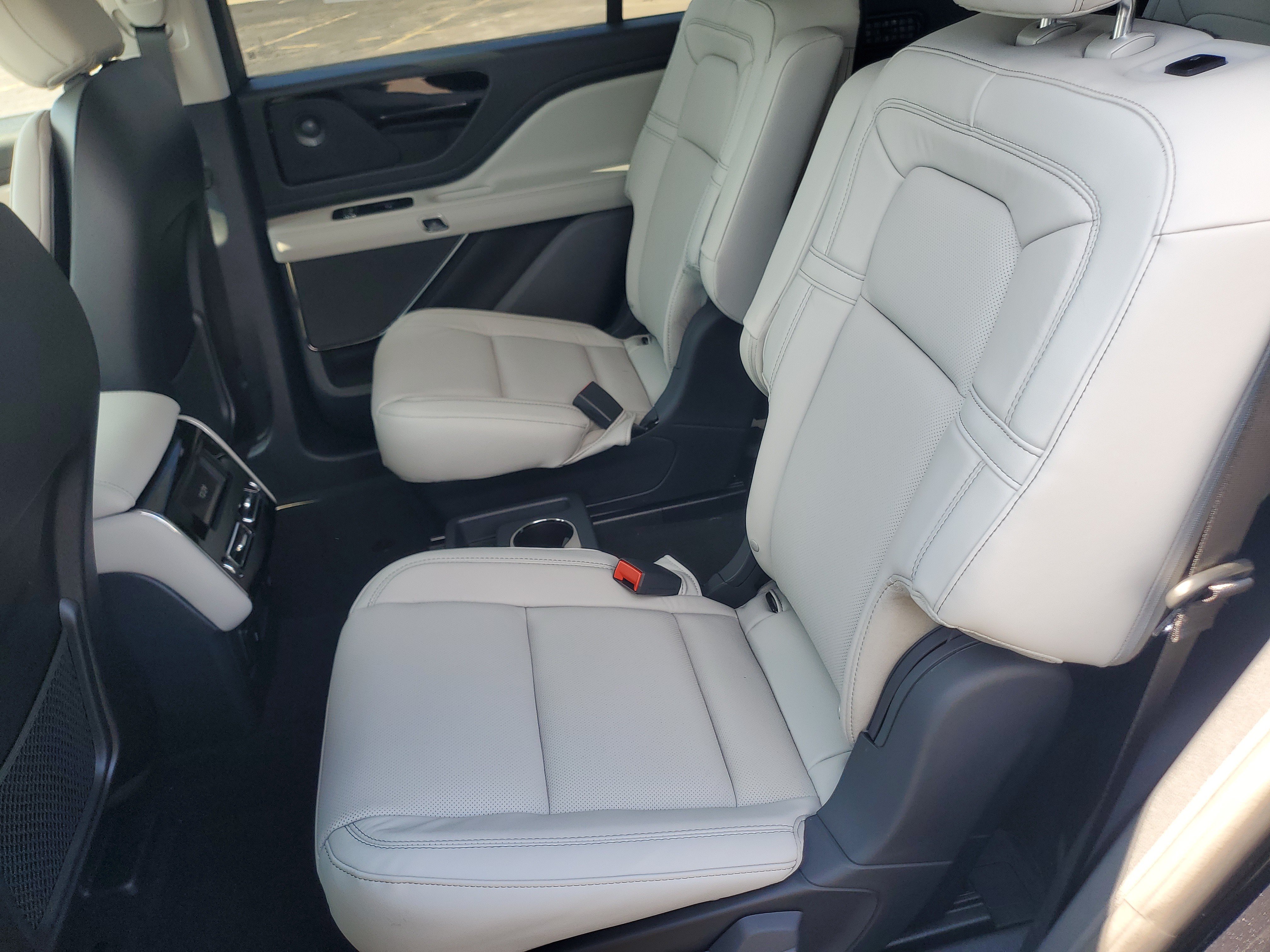 New 2027 Lincoln Aviator Reserve w/ Jet Appearance Package AWD/4WD image 26