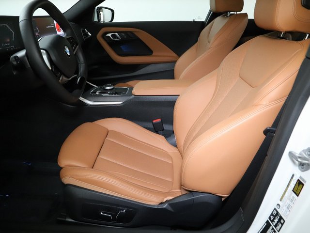 Used 2025 BMW 230i xDrive Coupe w/ Premium Package AWD/4WD image 18