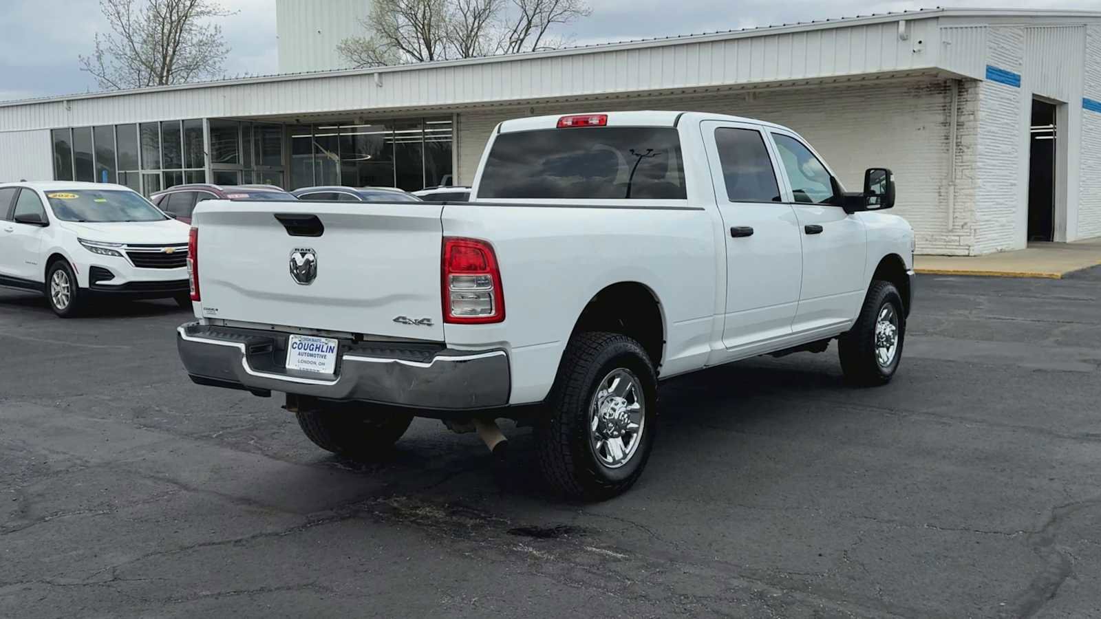 Used 2023 RAM 2500 Tradesman w/ Chrome Appearance Group AWD/4WD image 8