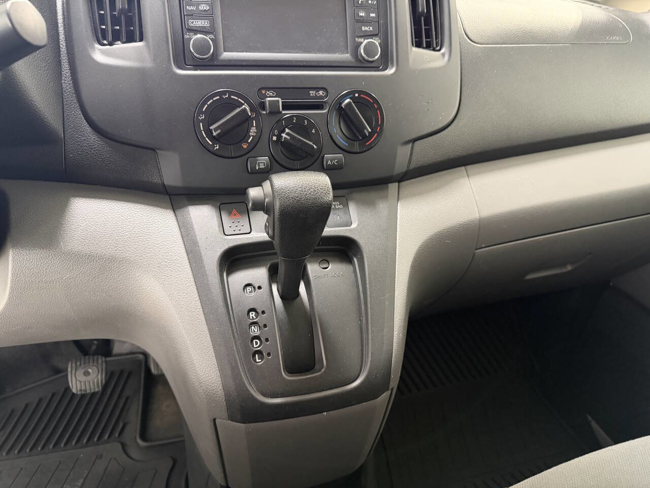 Used 2017 Nissan NV200 SV w/ Technology Package image 13