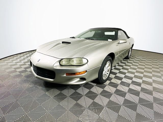 Used 2000 Chevrolet Camaro Z28 w/ SS Performance/Appearance Pkg image 6